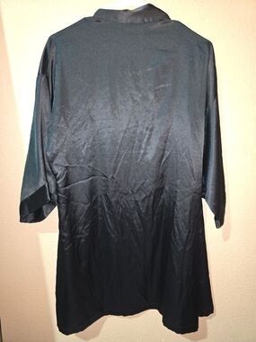 Victoria's Secret Black Satin Kimono Robe